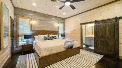 StarFire Luxury Cabin won “Vacation Home of the Year” on Vrbo in 2022. Hotels near h.g. Jewelry