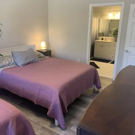 Spacious 3-bed townhouse, walk to Atlantic Ave