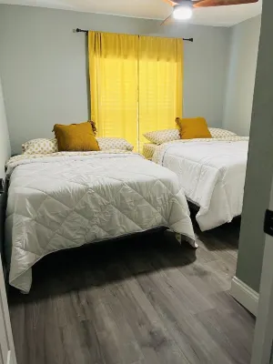 3bdrm fruit tree home near downtown Orlando 柑橘碗附近的飯店