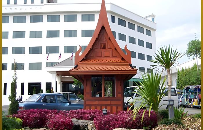 Sri U-Thong Grand Hotel