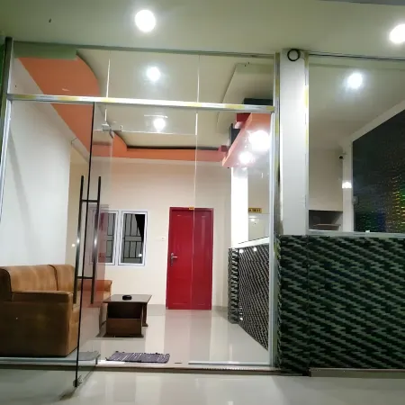 Green Guesthouse Отели в г. Kebun Bunga