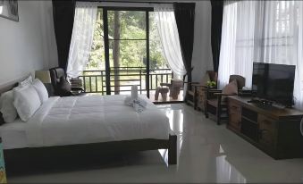 Silver Garden Resort