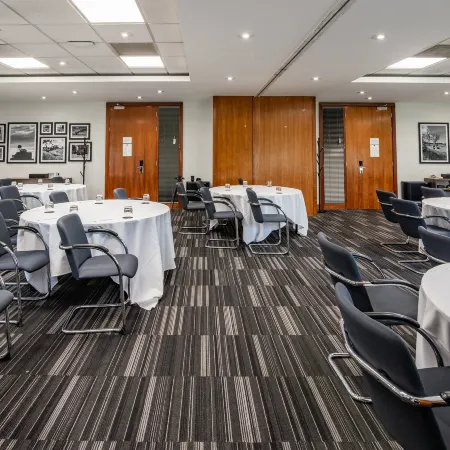 Holiday Inn LONDON - GATWICK AIRPORT by IHG