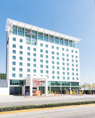 Hampton Inn by Hilton Leon Guanajuato فنادق في ليون