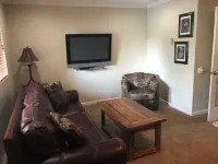 Cozy Bigfork Apartment Location Price Wonderfully Comfortablewalk to Bigfork.