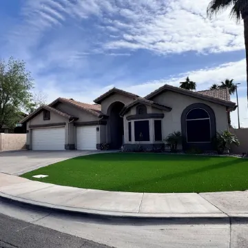 Spacious 5 bedroom home with pool and games.