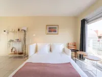 Appartment with beach cabine and parking - Pool