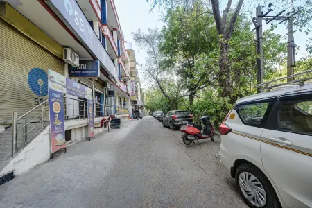 Hotel City Homes Отели рядом со станцией Nizamuddin Railway Station