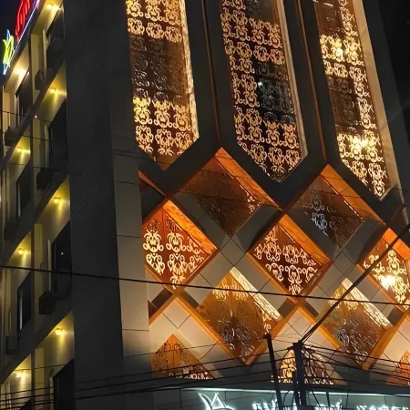 Hotel Dynasty