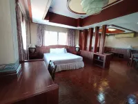 Sabai Hotel Lopburi فنادق في Tha Wung
