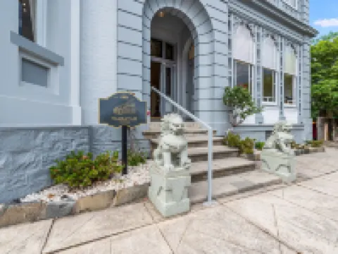 Waratah on York Hotels in Launceston