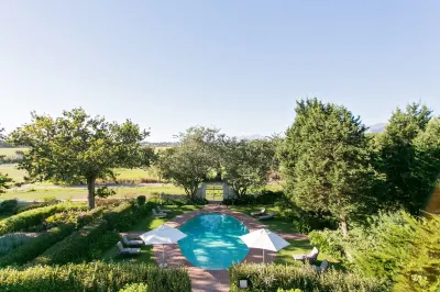 Vredenburg Manor House Hotels near Art Curator Gallery