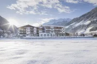 Alpeiner Nature Resort Tirol Hotels in der Nähe von Berg Restaurant Eisgrat