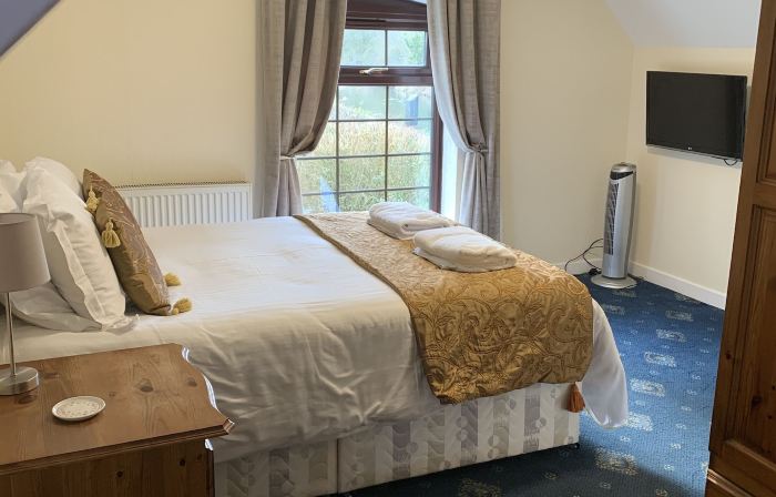 The Dog & Doublet Inn