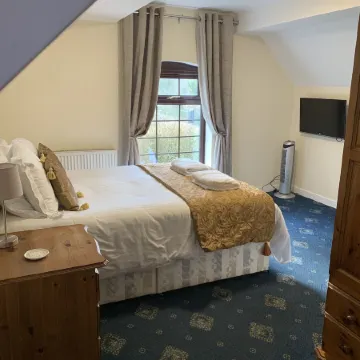 The Dog & Doublet Inn