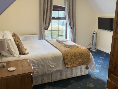 The Dog & Doublet Inn