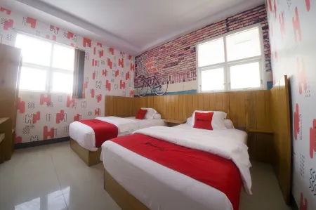 RedDoorz Plus Syariah @ Pentadio Gorontalo Отели в г. Gorontalo Regency