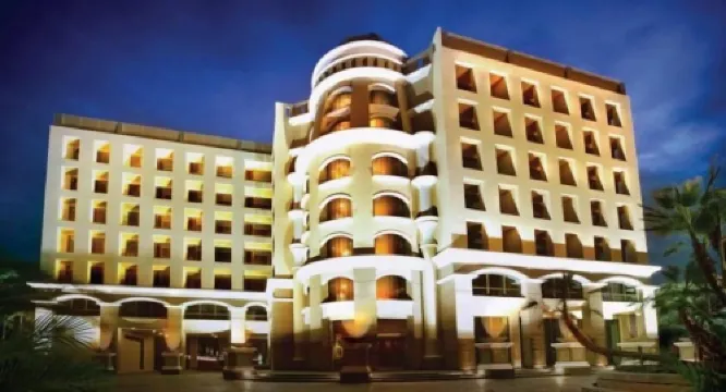 マリワナ ホテル ＆ リゾート バンクルアイのホテル