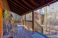 Er260- Magical Moments Great Location- Close to Town 1 Bedroom Cabin by RedAwning