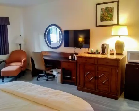 GuestHouse Enumclaw Hotels in Enumclaw