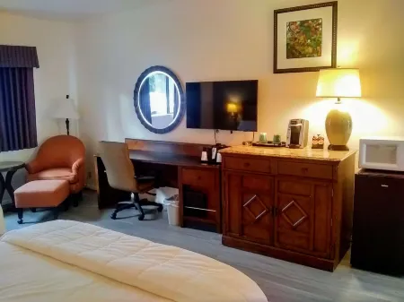 GuestHouse Enumclaw Отели в г. Энумкло