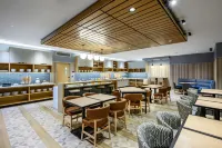 حياة بليس ألباني/داون تاون فنادق في ألباني