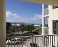 Sunset Vistas Two Bedroom Beachfront Suites - Scenic