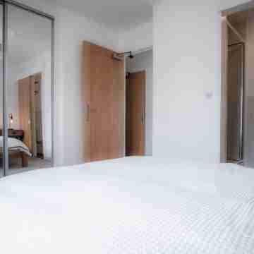 Fisherman's Way - 2 Bed Apt - SA1 Swansea Rooms