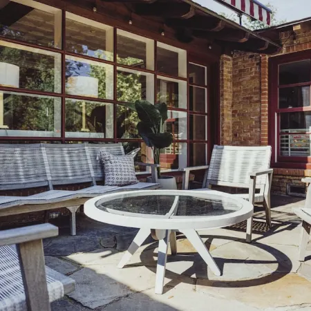 Highland Park + Dallas + SMU: Gorgeous home, pool & hot tub. BEST Location!