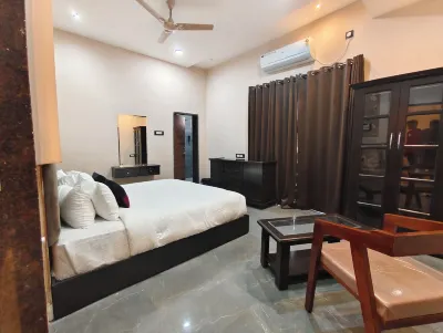 Aceotel Resorts Sanwariya Grand's Hotels near Shri Gopchand Ji Maharaj Pachore