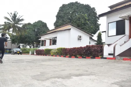 Fun City Water & Theme Park Отели в г. Temeke