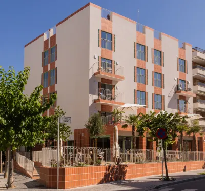 Terra Aurea Aparthotel Hotels near Salou