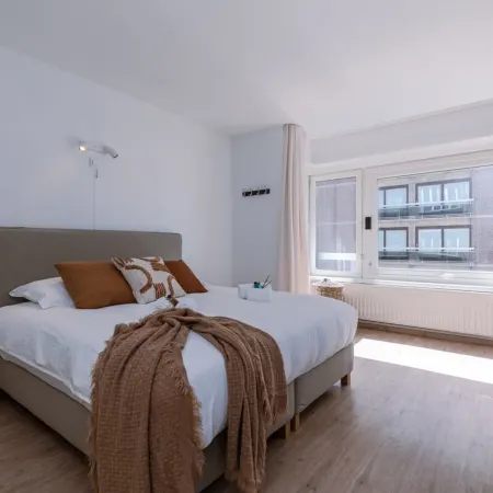 Huswell - Corner Apartment with Spectacular Sea View