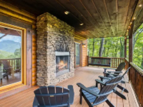 Eagle Nest Lodge Hot Tubs Mountain Views Hotels in Seven Devils