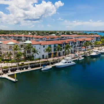 Naples Bay Resort & Marina