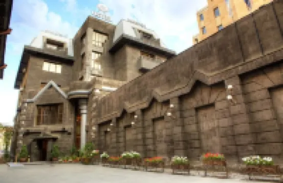 ホテル アヴィアトランス アルメニア国立美術館周辺のホテル