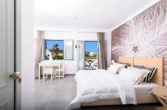 Angela Studios Apartments