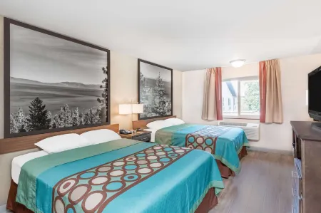 Super 8 by Wyndham Redding Отели в г. Андерсон