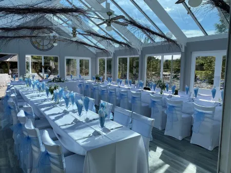 The Riverside Inn Отели в г. Олдленд Коммон