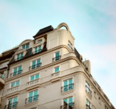 Carles Hotel