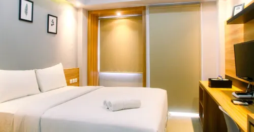 Comfy Studio Mustika Golf Residence Apartment - 2-Star