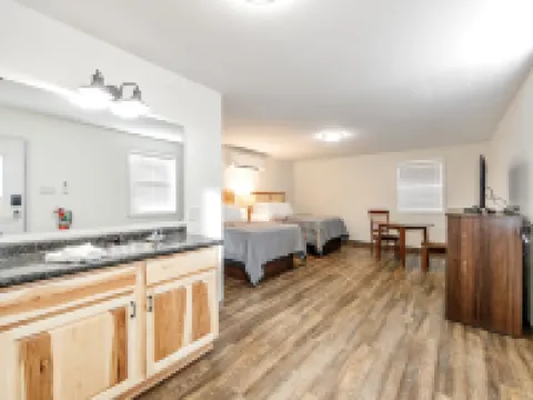 Southern Breeze Lodge Hotels in Lafourche Parish