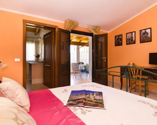 Casa Titti Hotels in Cabras