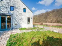 Holiday Home in Philippeville with Garden Hotel a Philippeville