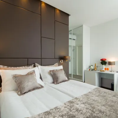 Dream Luxury Rooms Hôtels à proximité de : Bacvice Beach