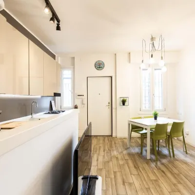 Bellarmino 21 Hotels near Piazza Abbiategrasso Subway Station