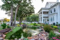Oaklea Mansion Bed and Breakfast Hotels in Winnsboro