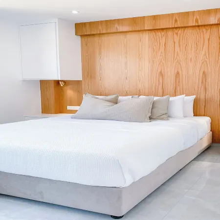 Phaedrus Living: Marina Sea View Flat 214 Gold