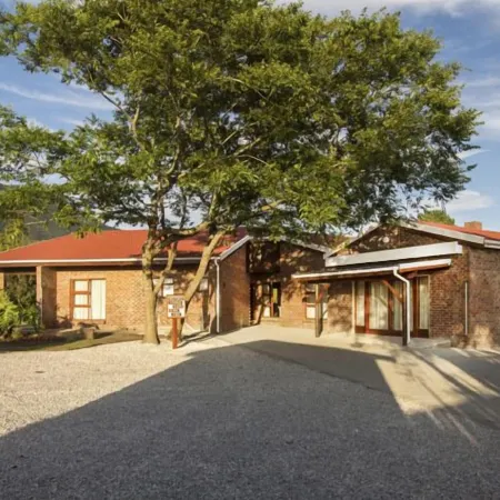 Tsitsikamma Manor Hotele w: Stormsrivier