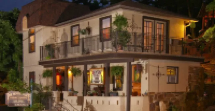 Benton Place Inn Hotels in 